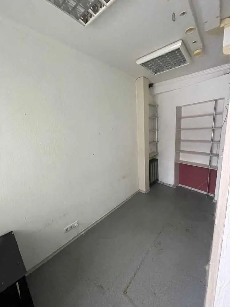 В продажі квартира під комерцію 