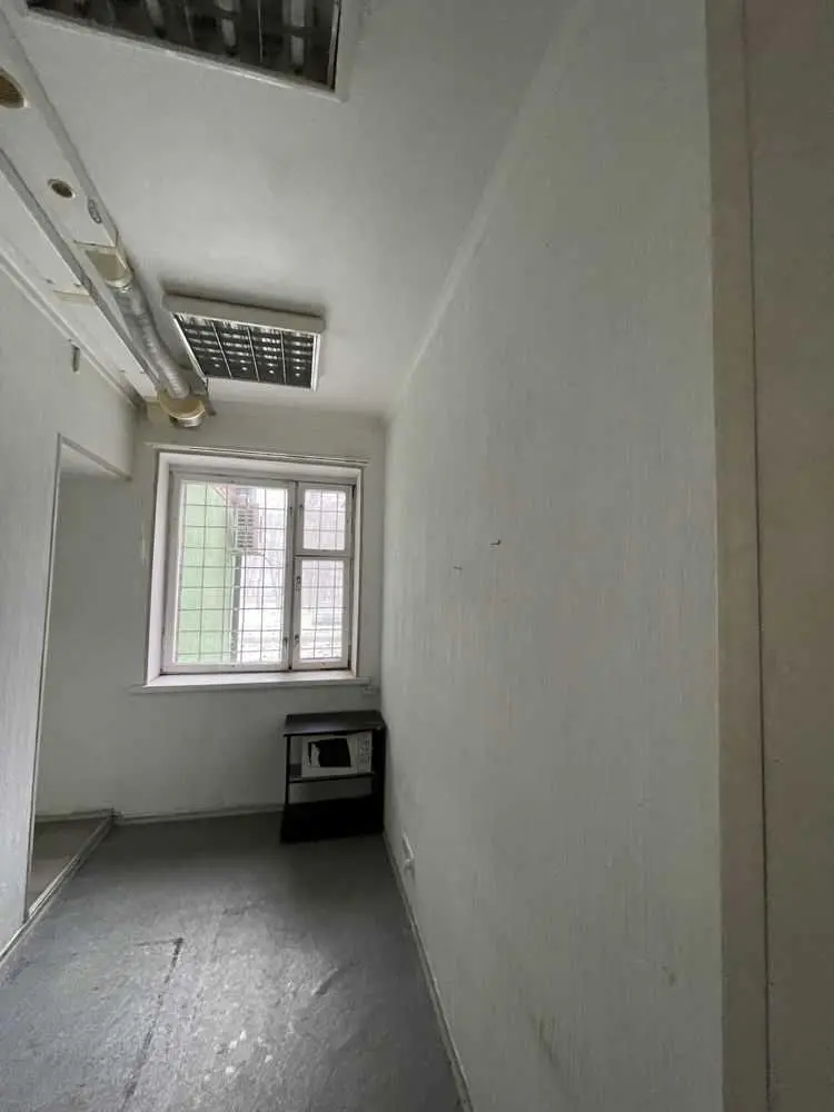 В продажі квартира під комерцію 