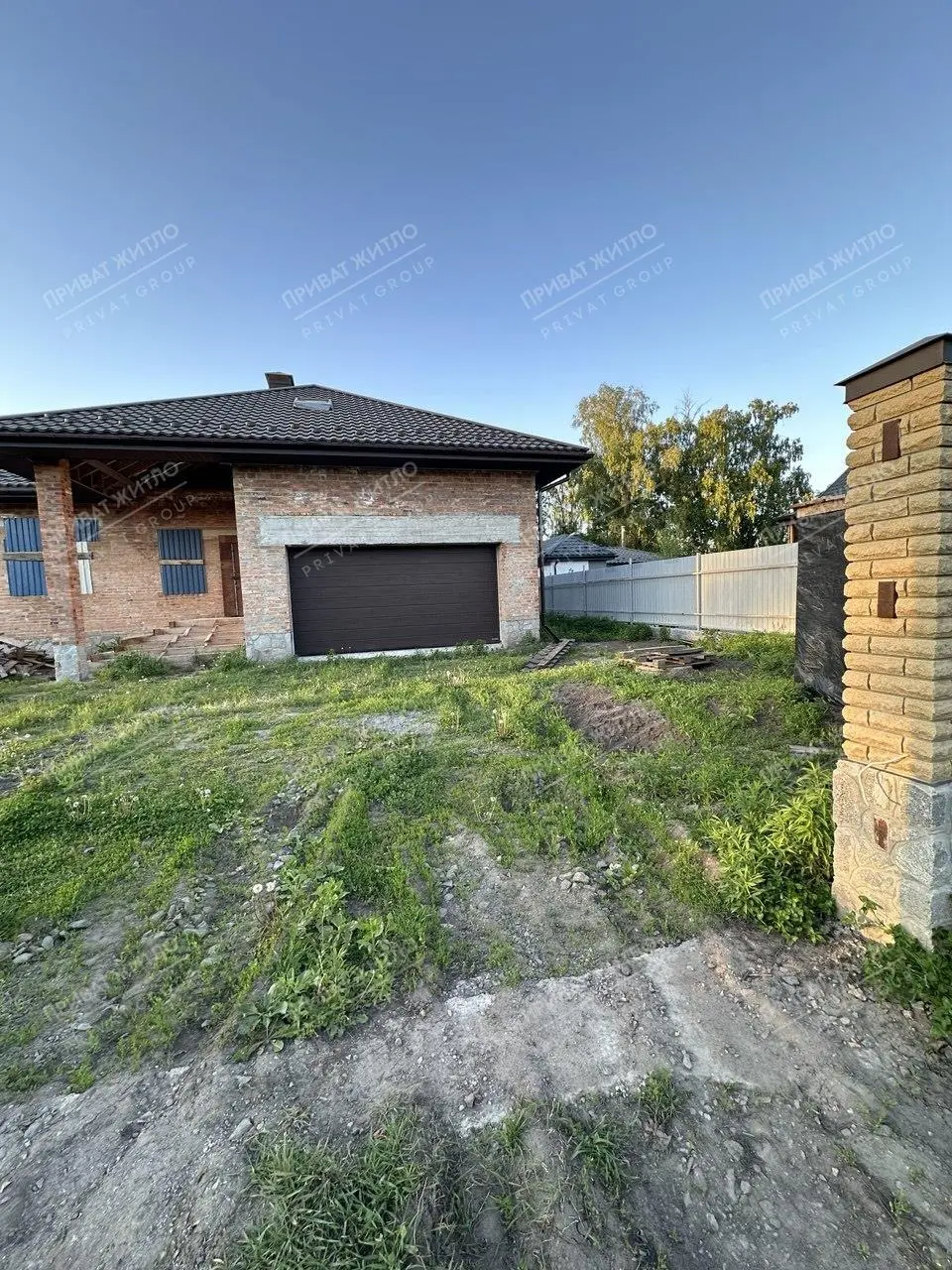 Продаж нового будинку на Яківцях