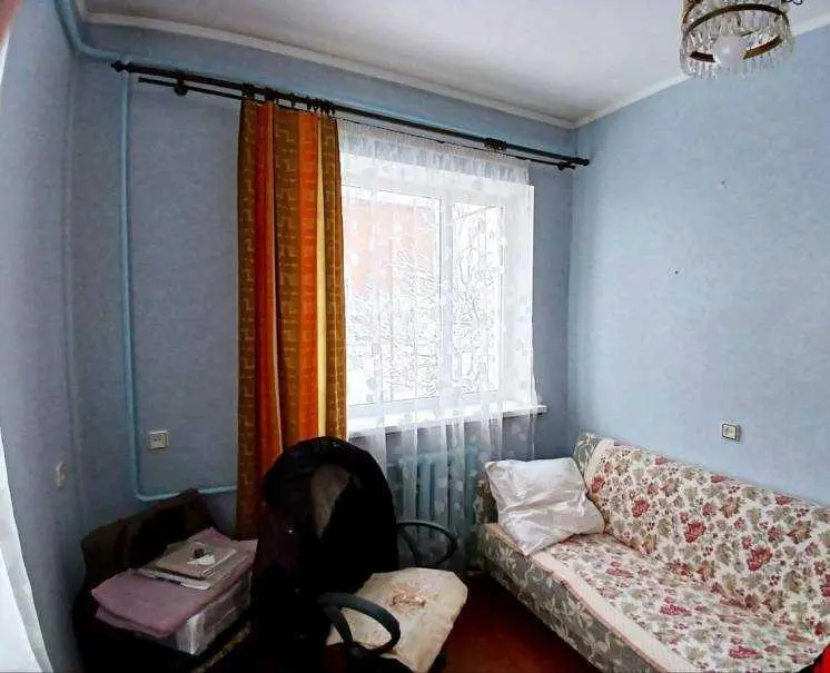 Цегляний будинок на Червоному Шляху