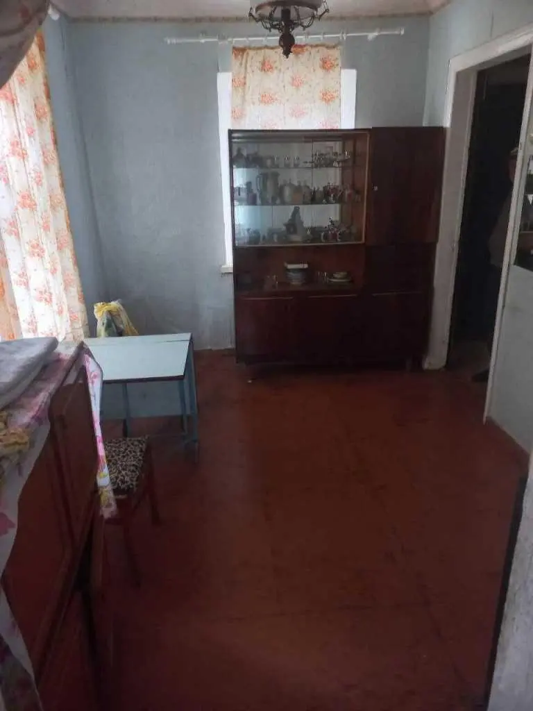 Пропонуємо трикімнатний будинок в районі Червоного Шляху