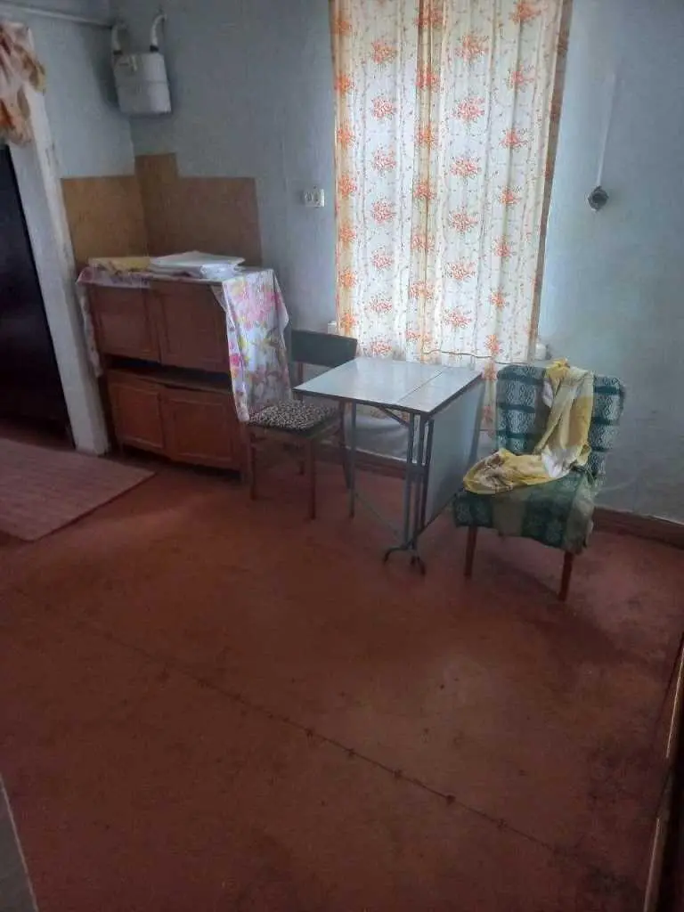 Пропонуємо трикімнатний будинок в районі Червоного Шляху