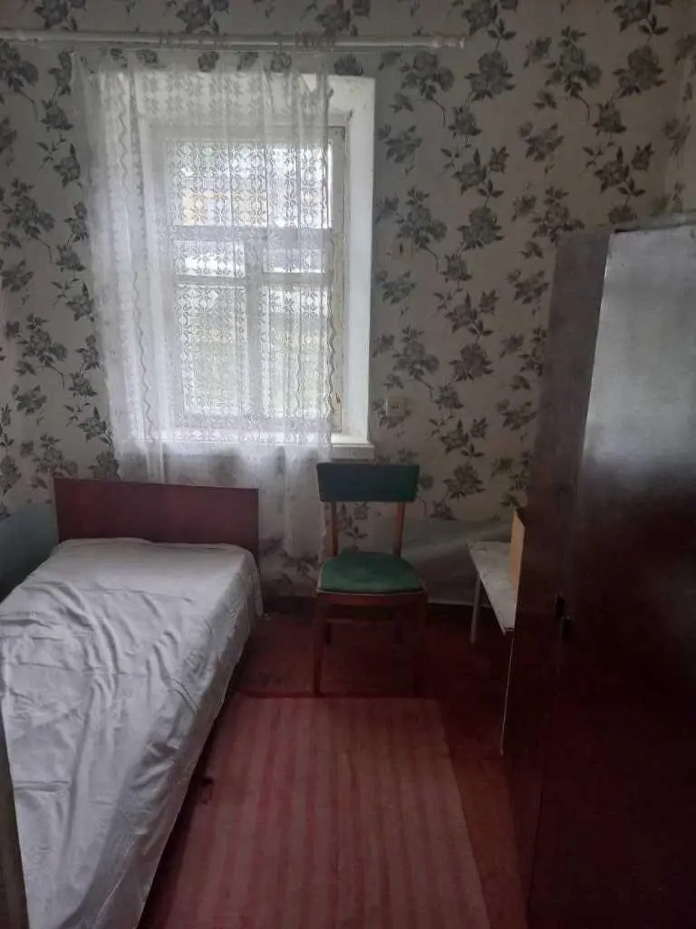 Пропонуємо трикімнатний будинок в районі Червоного Шляху