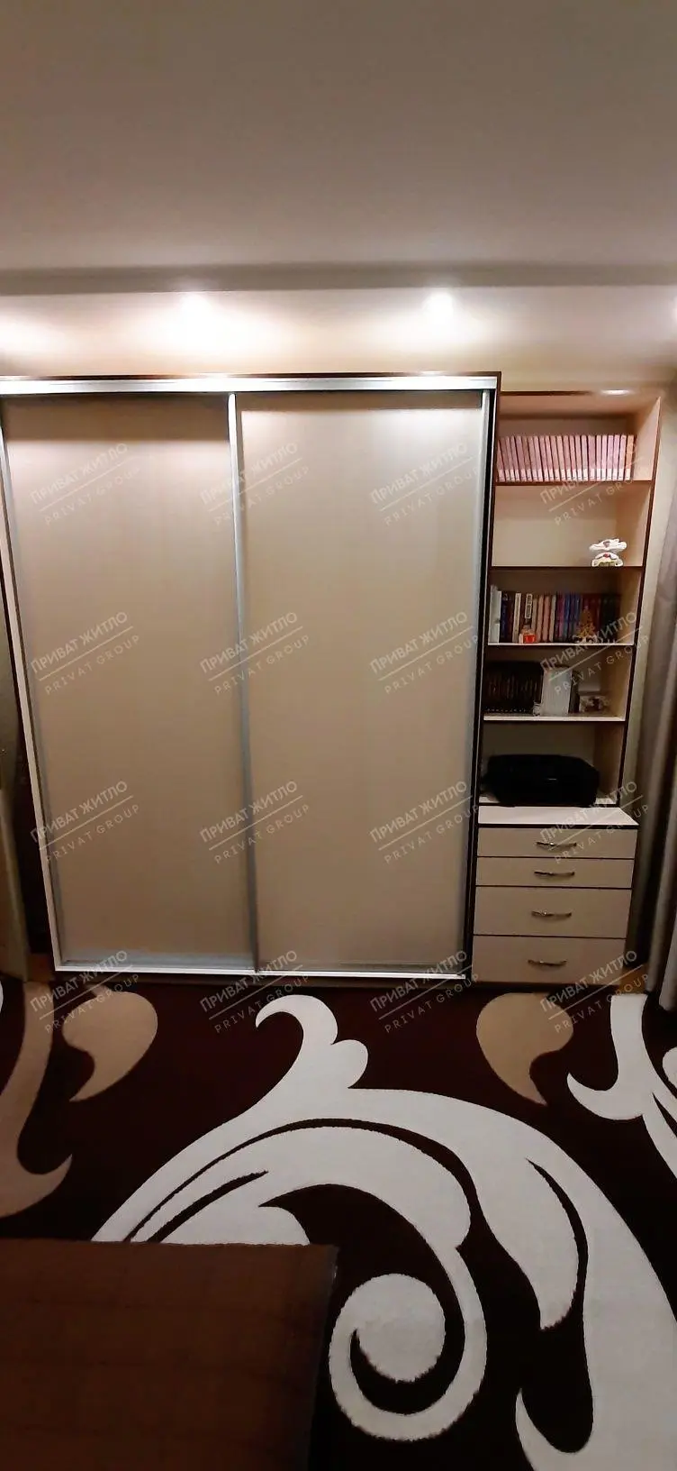 Продаж трикімнатної квартири в Розсошенцях