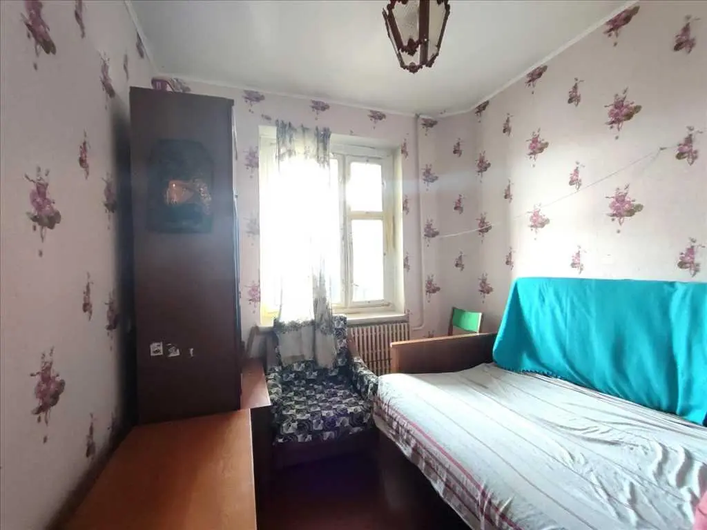 Трикімнатна на Леваді!