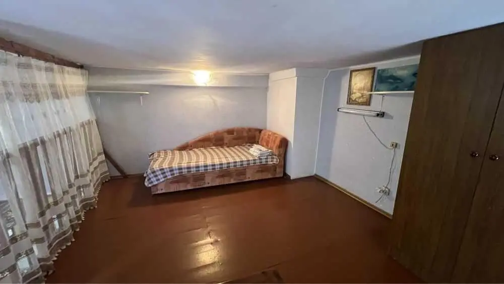 Продається 2 кімнатна квартира на Дмитра Коряка 