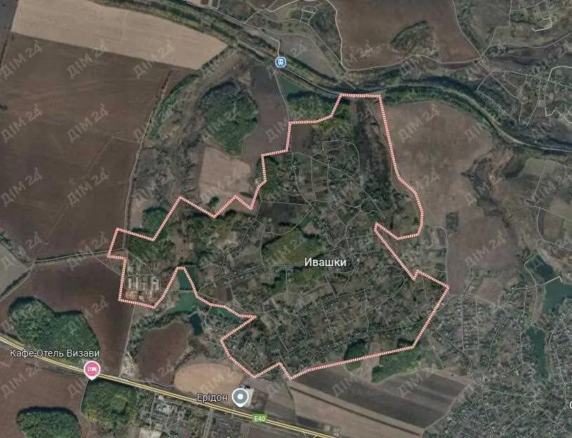 Земельна ділянка в Івашках.