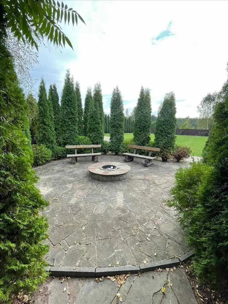 Унікальний будинок із зрубу в передмісті Полтави (Клюшники)