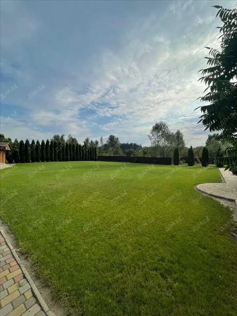 Унікальний будинок із зрубу в передмісті Полтави (Клюшники)