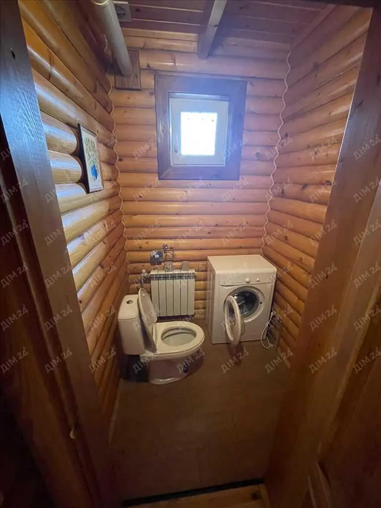 Унікальний будинок із зрубу в передмісті Полтави (Клюшники)