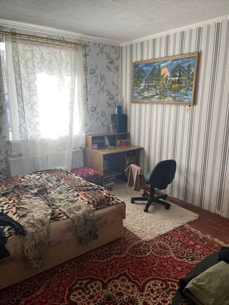 Частина будинку в передмісті!