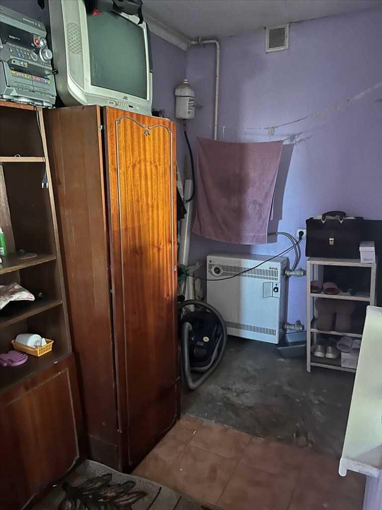 Частина будинку в передмісті!