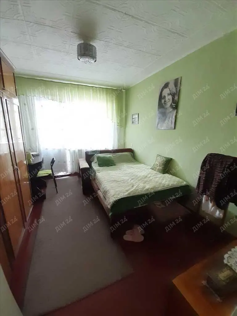 Трикімнатна квартира в районі Автовокзалу.