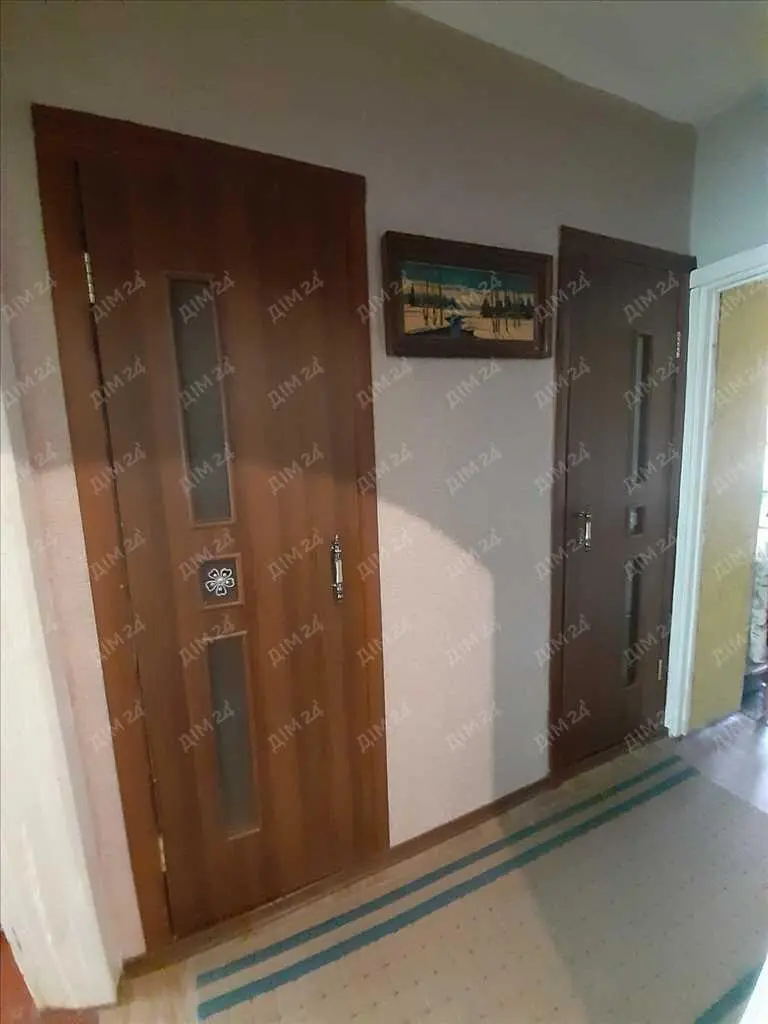 Трикімнатна квартира в районі Автовокзалу.