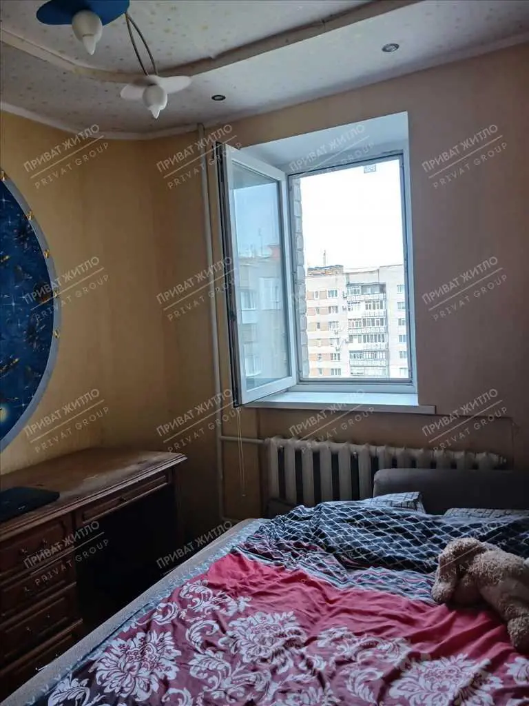 Чудова квартира в спальному районі міста.