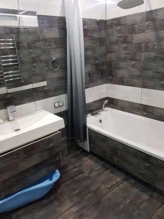 Неперевершена квартира на Подолі