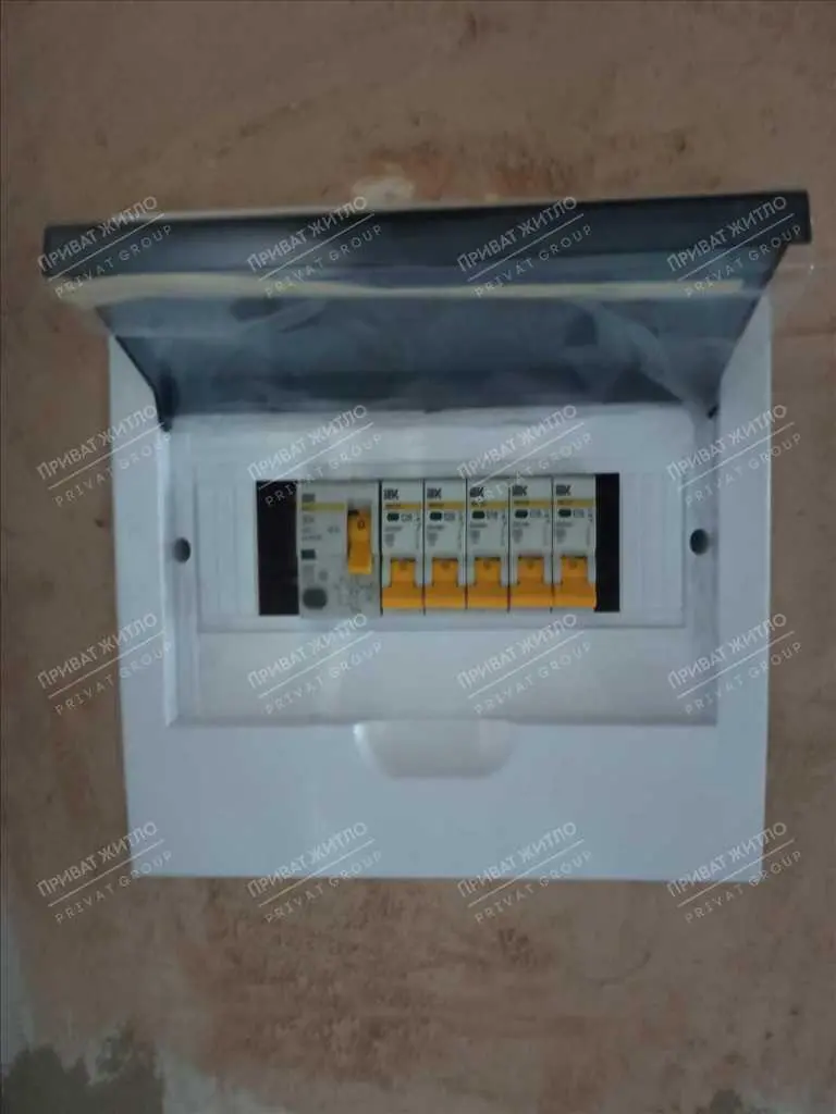 Двокімнатна квартира біля ТРЦ Київ