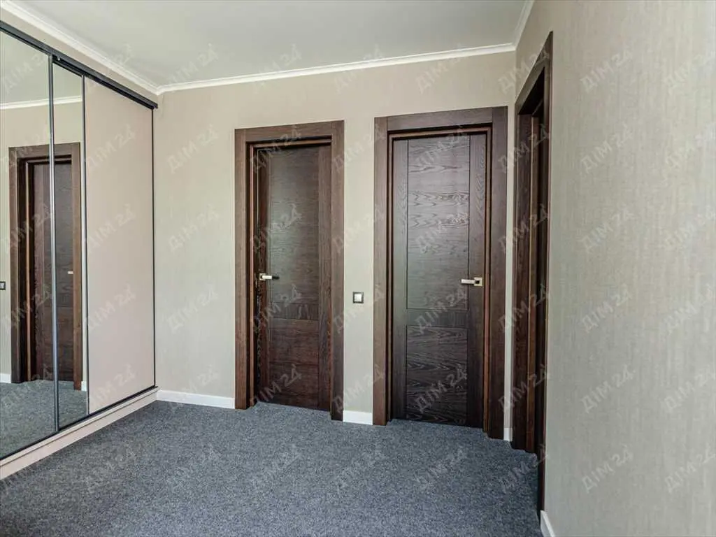 Житловий будинок на Вакуленцях!