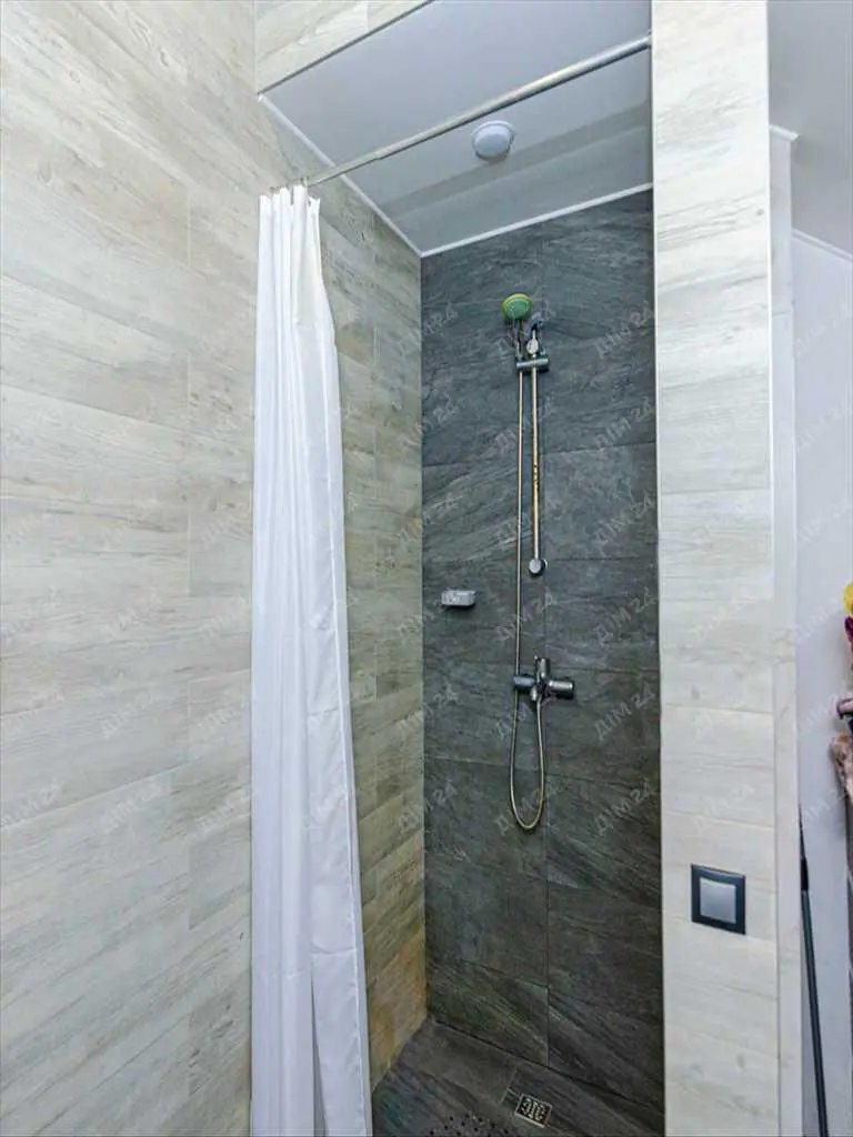 Житловий будинок на Вакуленцях!