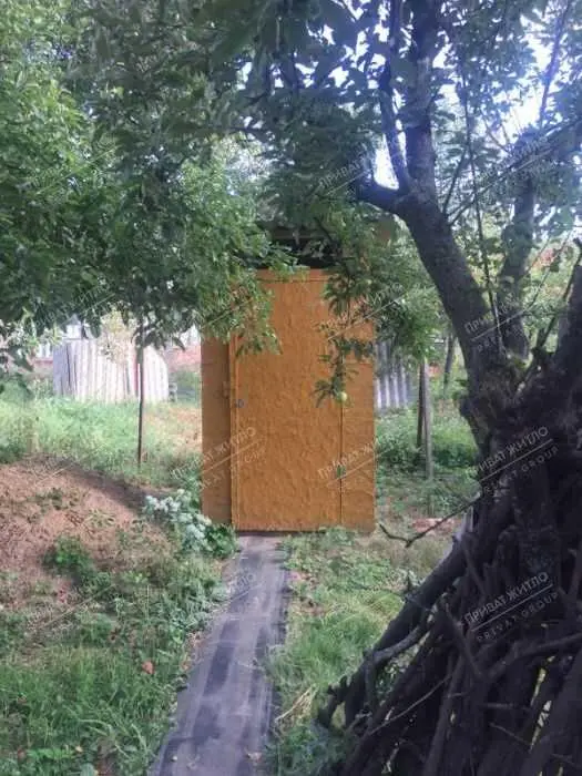 Бюджетний будинок в 4 км від міста.