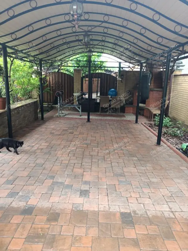 Ваш власний дім із басейном та барбекю всього за 5 хвилин від Сонячного парку!