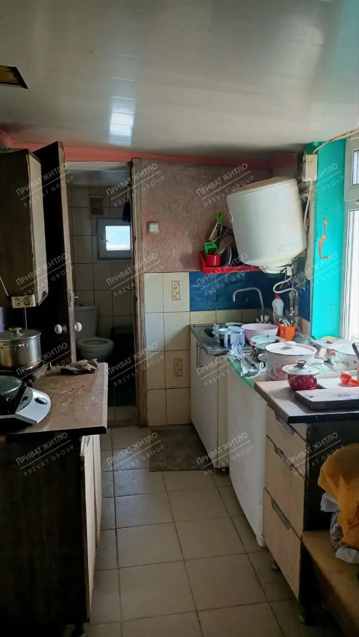 Окремий будинок зі зручностями  у Вакуленцях