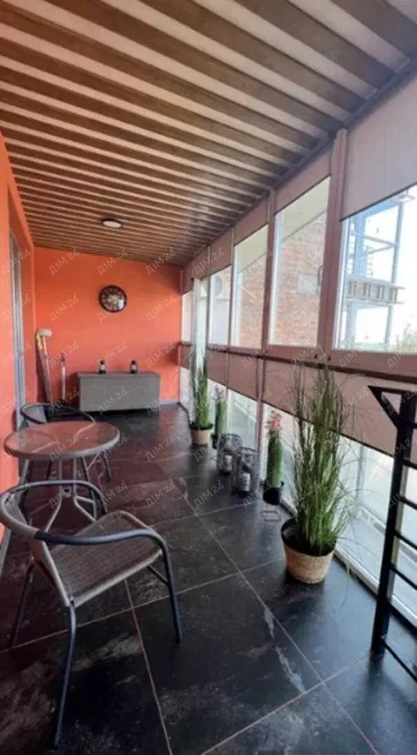 Двокімнатна квартира з авторським ремонтом