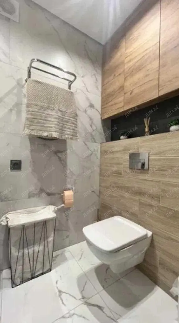 Двокімнатна квартира з авторським ремонтом