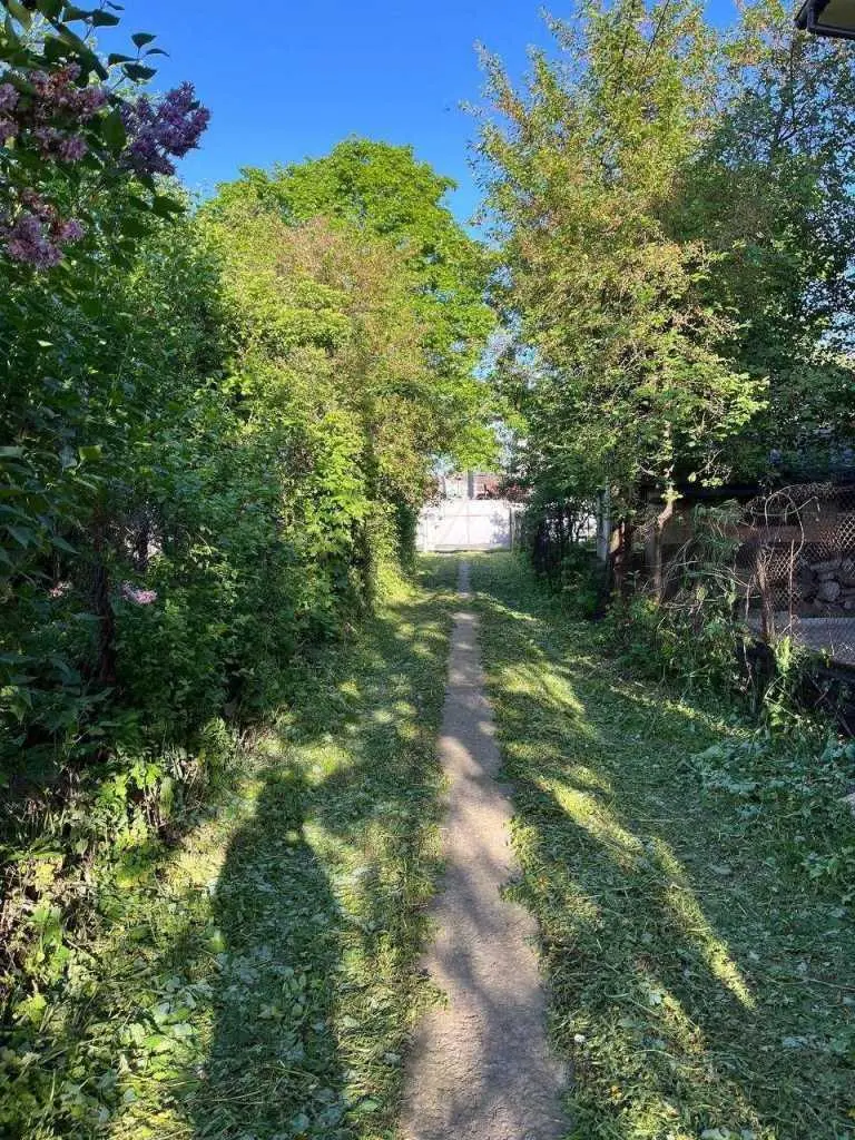 Окремий будинок поблизу площі Зигіна!