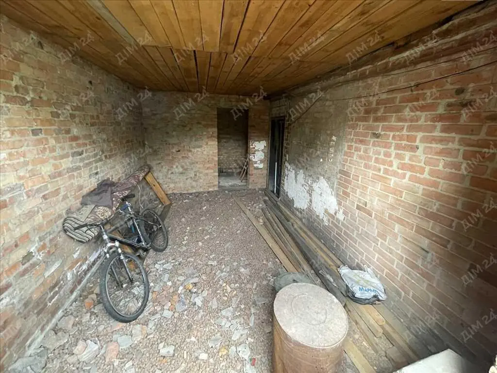 Житло у передмісті.