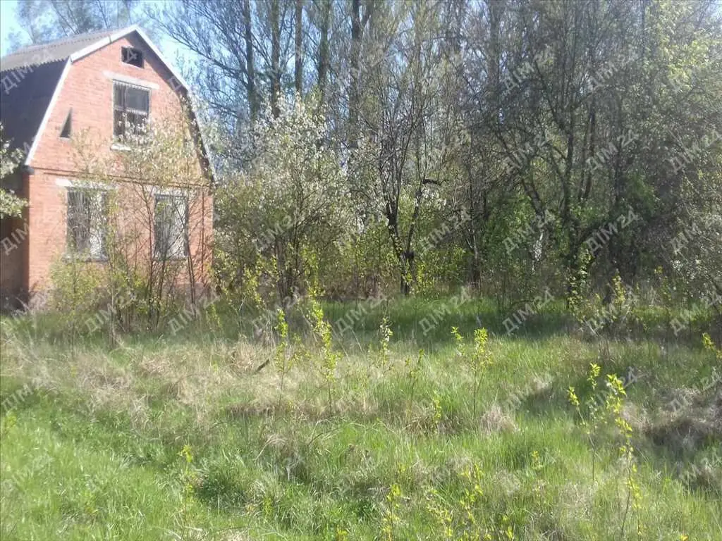 Дача в мальовничому місці.