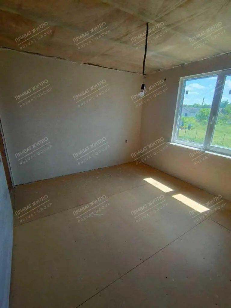 Новий сучасний будинок. Район Браїлки. 