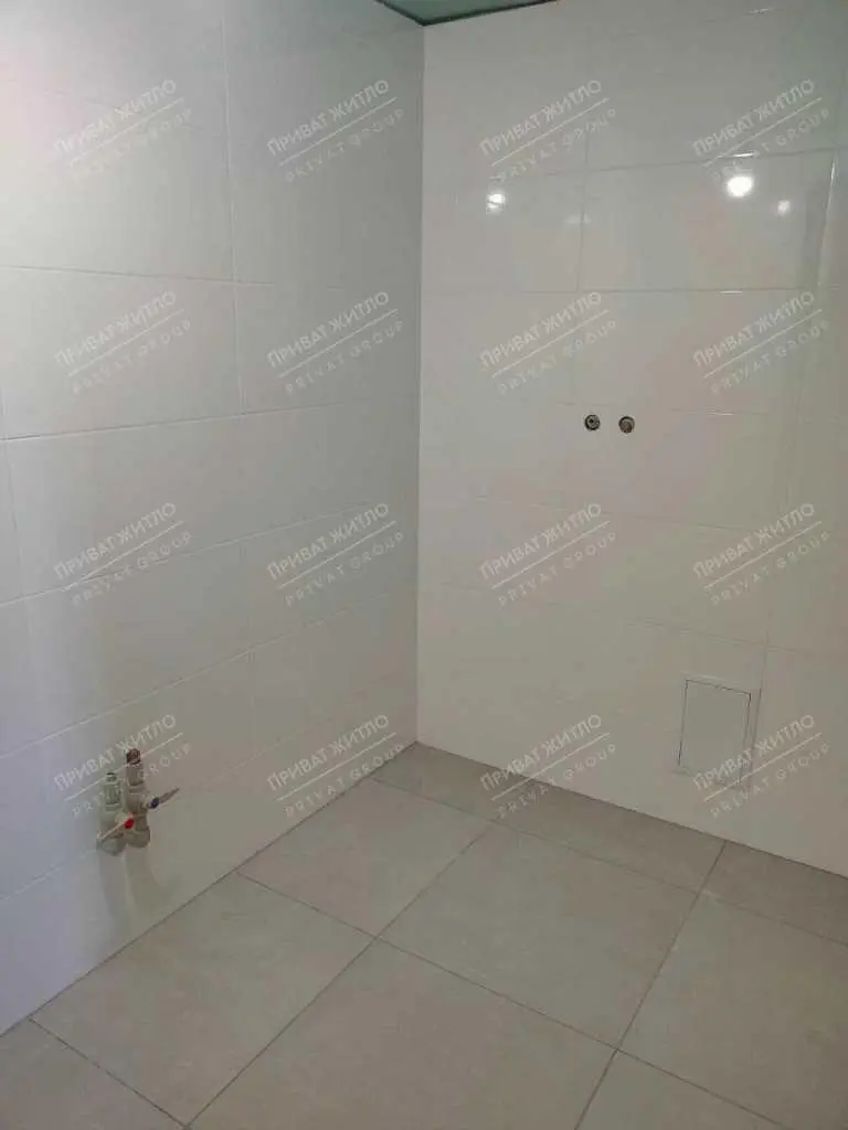 Новий сучасний будинок. Район Браїлки. 