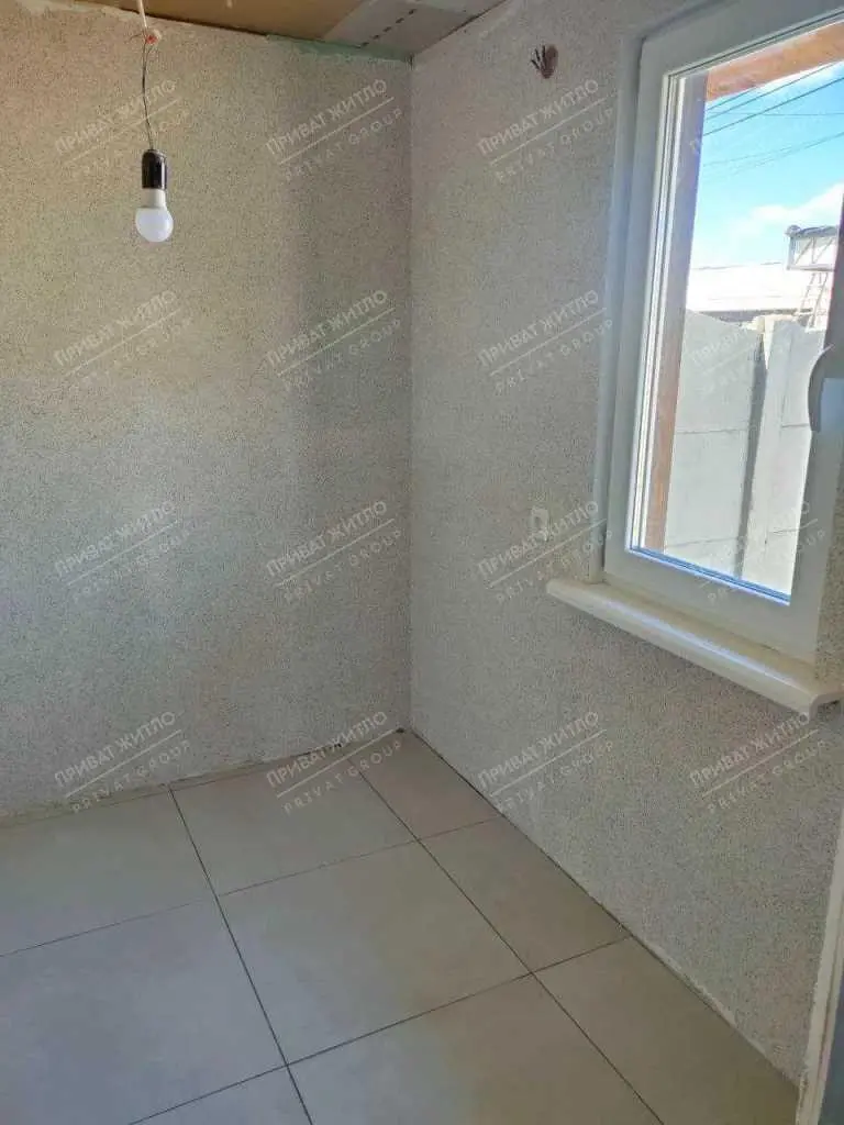 Новий сучасний будинок. Район Браїлки. 