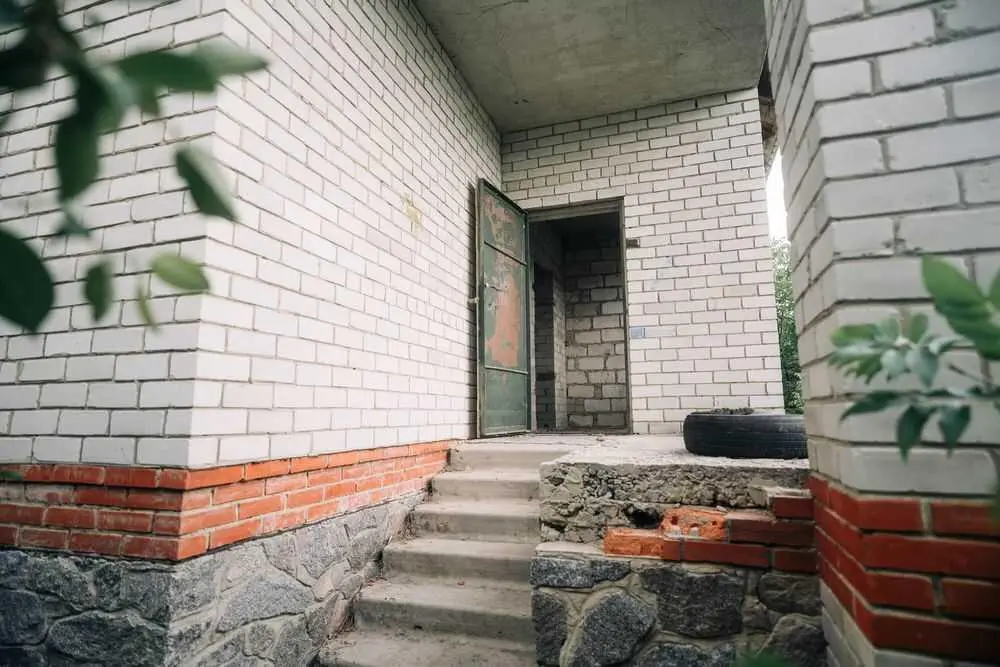 Продається  будинок без внутрішніх робіт  в районі Дендропарку.