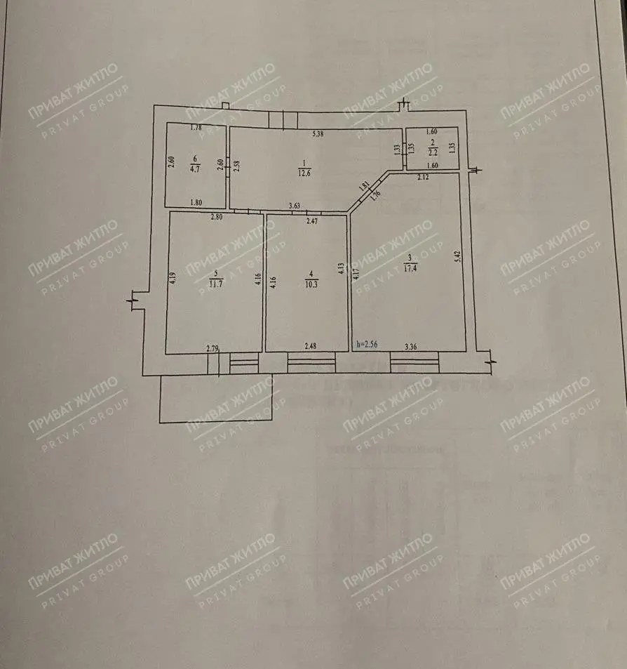 Двокімнатна квартира в центрі.