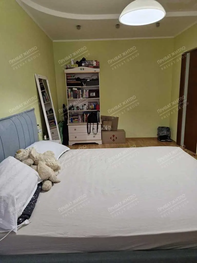 Затишна двокімнатна квартира в центрі 