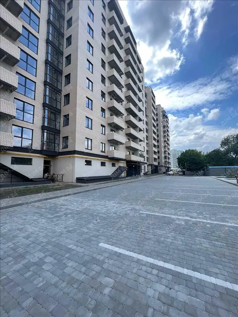 Трьохкімнатна квартира в ЖК "Династія"