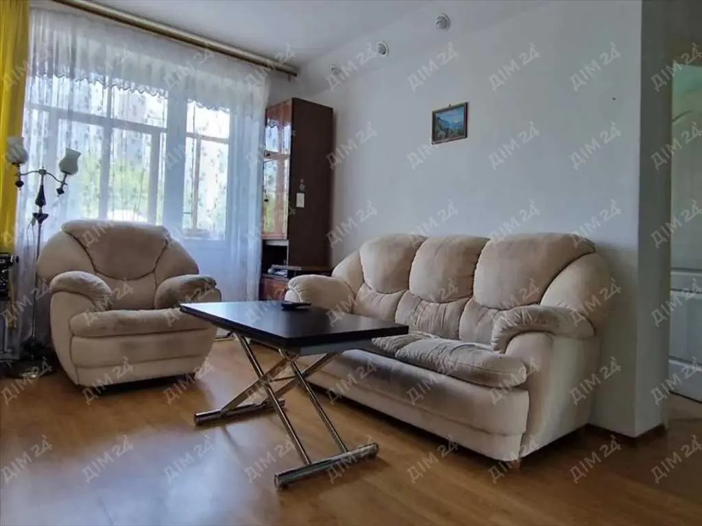 Трикмінатна квартира в самому центрі міста!