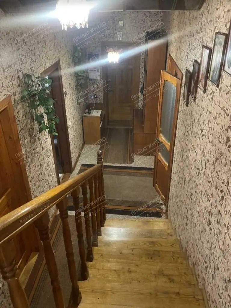 Просторий, добротний будинок в Супрунівці!