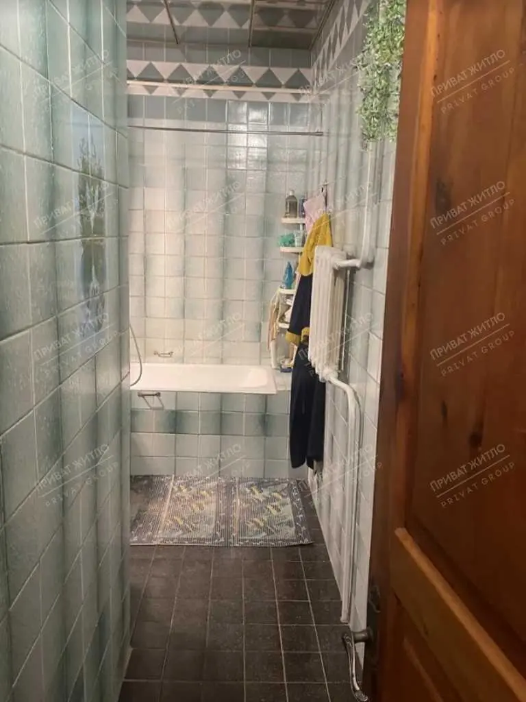 Просторий, добротний будинок в Супрунівці!