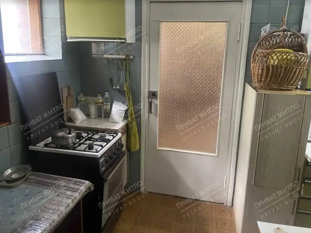 Просторий, добротний будинок в Супрунівці!