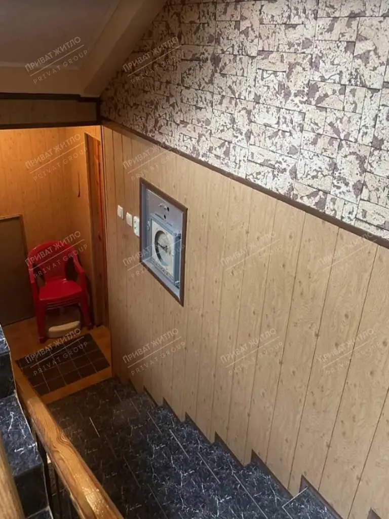 Просторий, добротний будинок в Супрунівці!