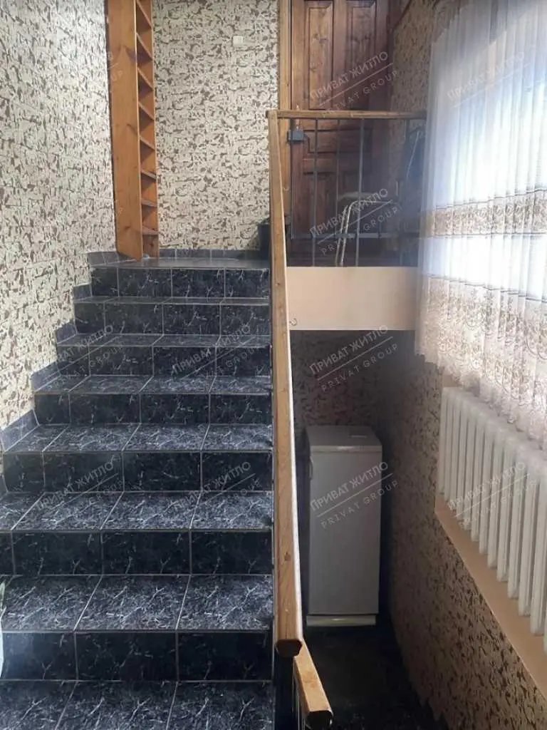 Просторий, добротний будинок в Супрунівці!