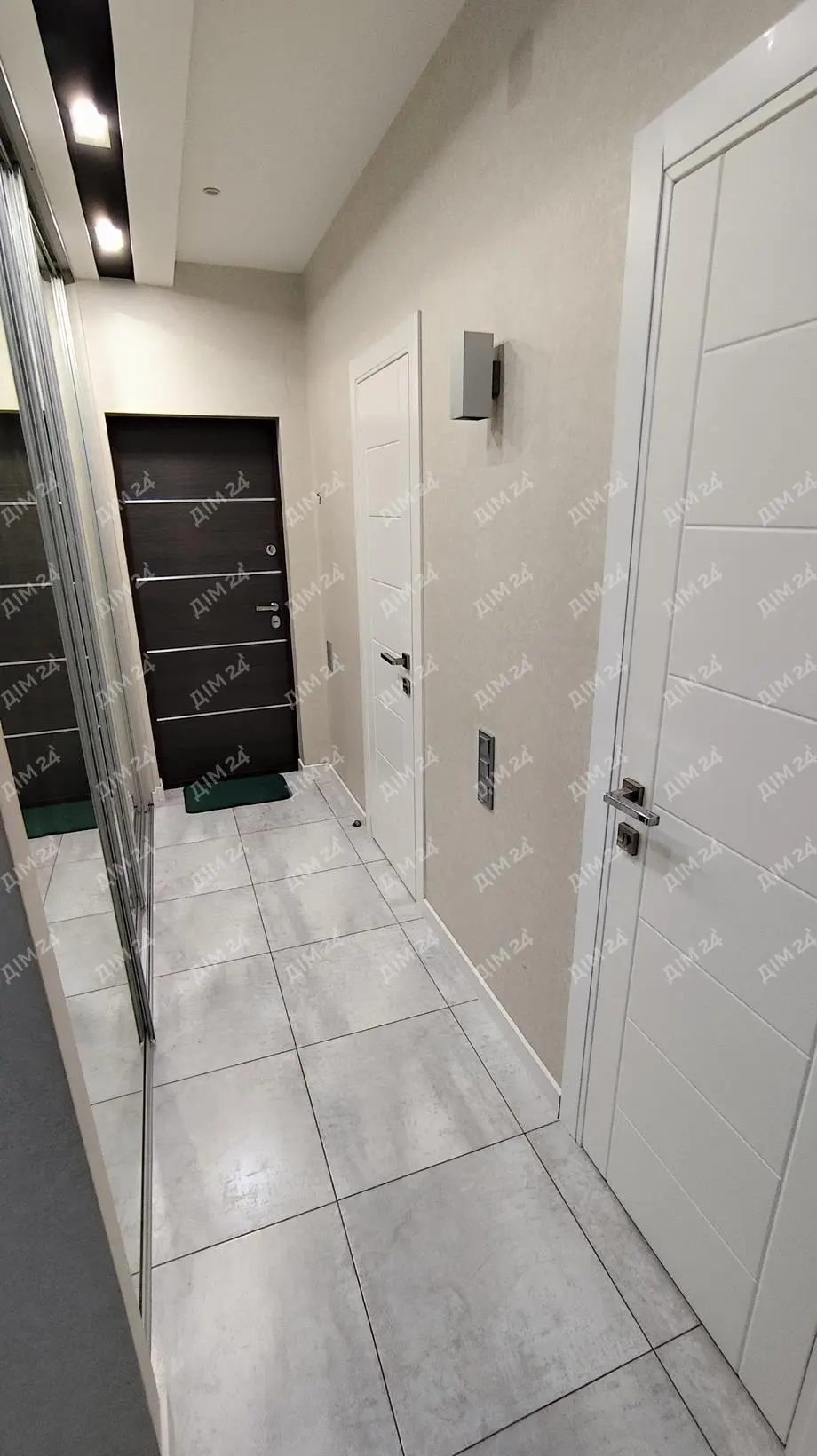 Ви заслуговуєте на краще, панорамна квартира в центрі чекає на вас!