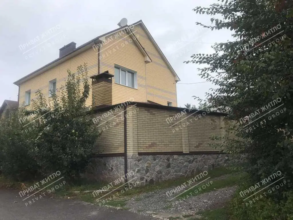 Продаж будинку в Яру