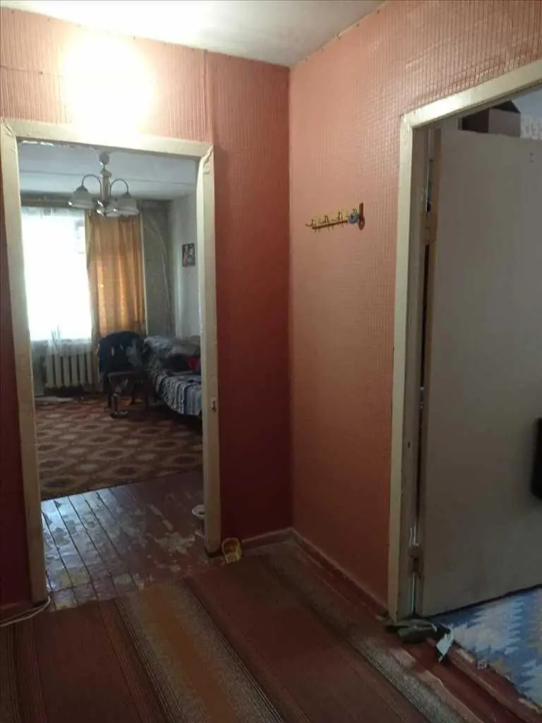 Трикімнатна квартира. Алмазний