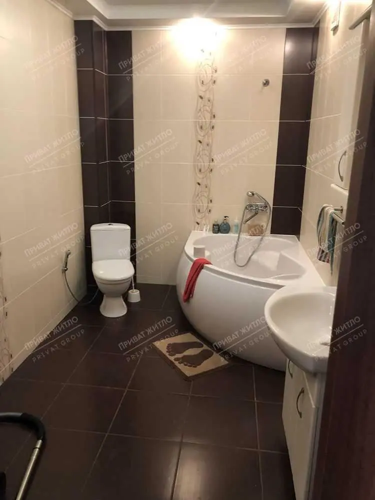 Продаж 3 кімнатної квартири по вул.Соборності