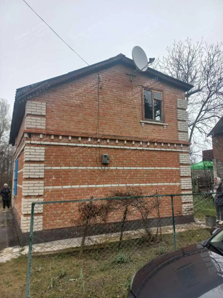  Пропонуємо вашій увазі двоповерховий цегляний дачний будинок на Лісових полянах