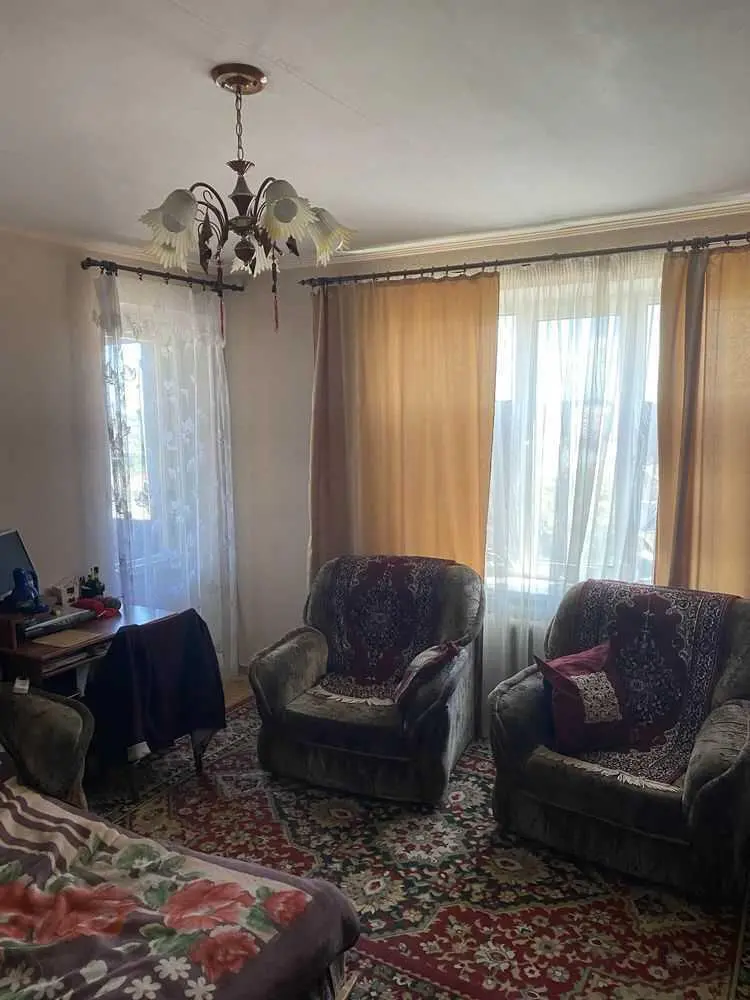 Видова 3-кімнатна квартира в Центрі